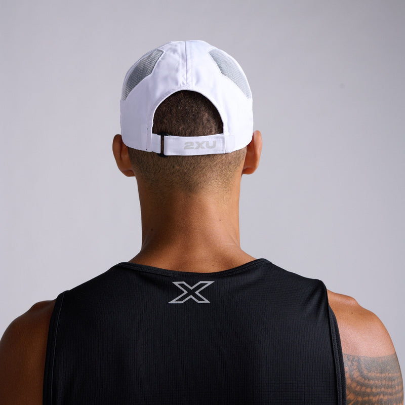 2XU Gorra Run Broche White